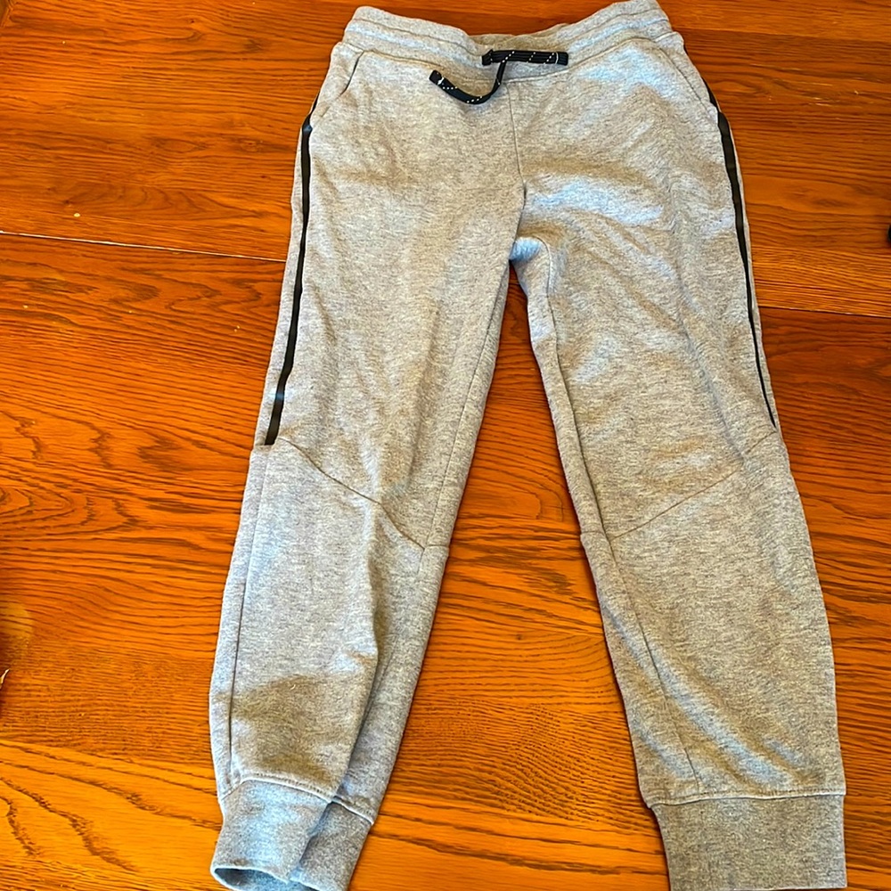 Kids Workout sweats Size Large (10-12)
